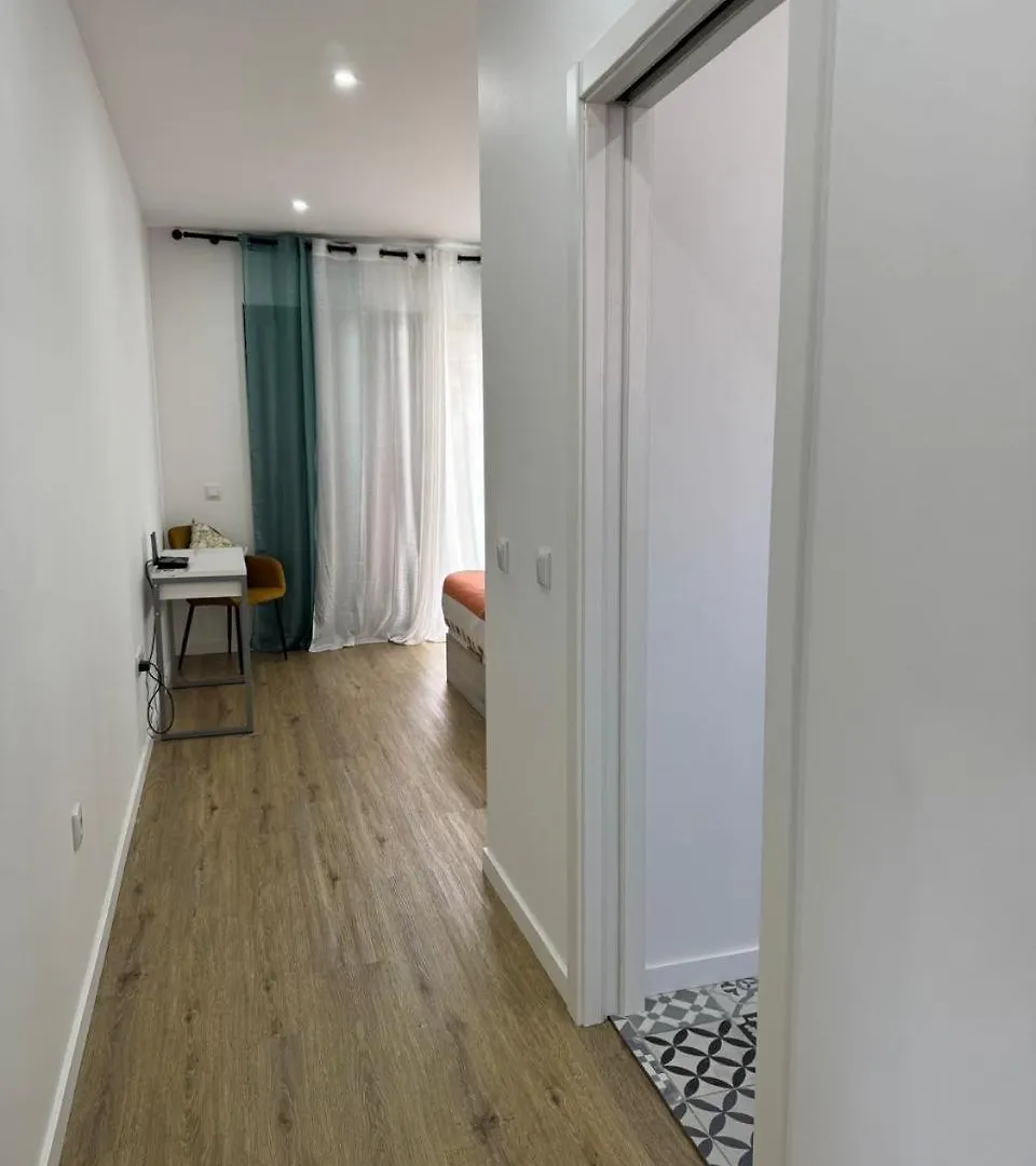 Tatil Evi B - Elegent 2 Bedroom Modern Townhouse Machico  Portekiz