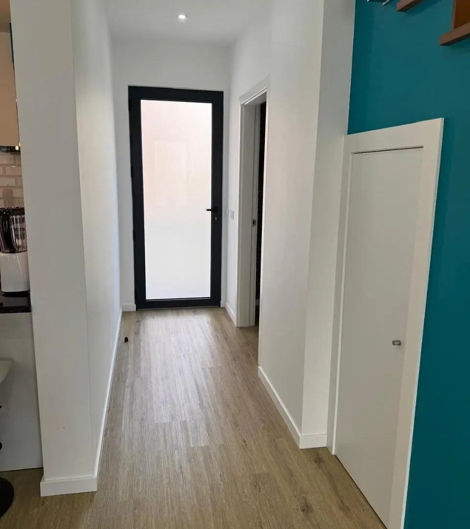 B - Elegent 2 Bedroom Modern Townhouse Machico  Machico (Madeira)